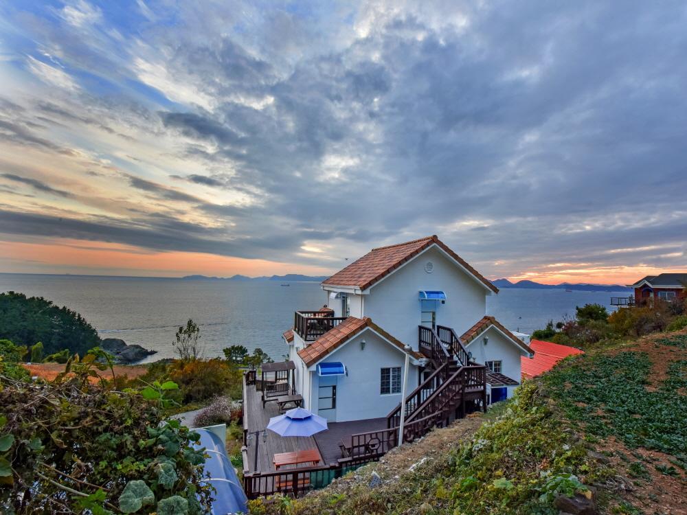 Namhae Bluemare Pension エクステリア 写真