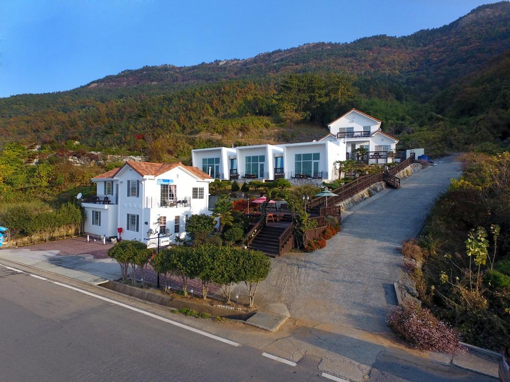 Namhae Bluemare Pension エクステリア 写真
